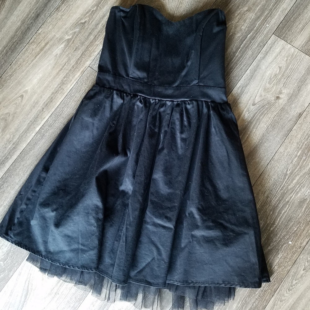 Black strapless dress